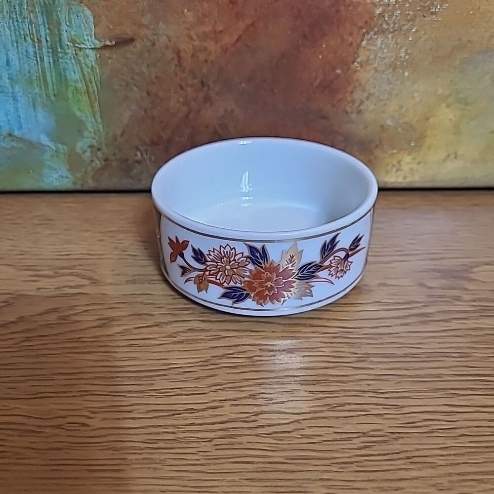 Imari Floral Porcelain Bowl Trinket Dish 3.5" Japanese 1.5" Deep